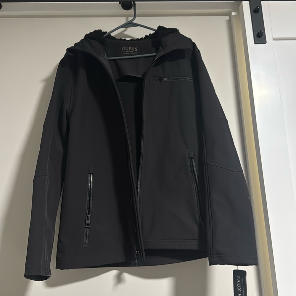 NWT GUESS - Soft Shell Jacket - Picture 5 of 5
